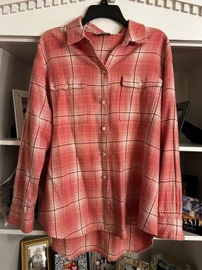 Old Navy Coral and White Plaid Boyfriend Shirt